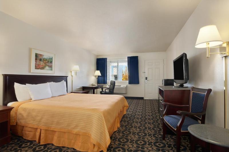 Days Inn By Wyndham Delta Exterior photo
